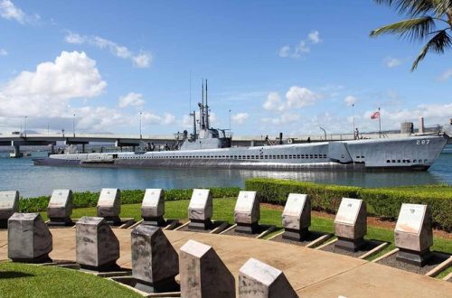 Pearl Harbor USS Arizona & Bowfin Submarine